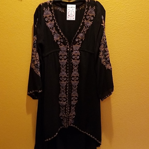 Embroidered Dress Dreamweaver - Picture 5 of 7